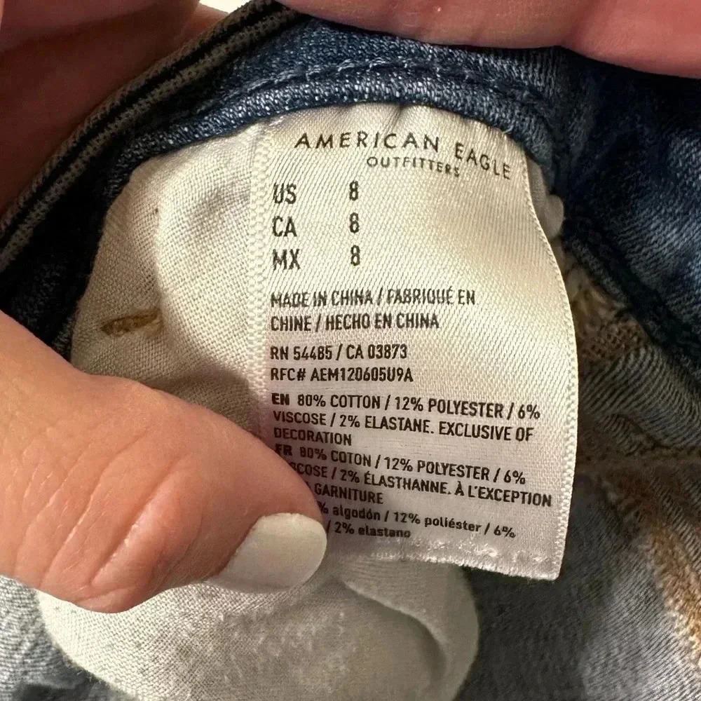 AMERICAN EAGLE Women’s Distressed Stretchy Curvy Hi-Rise Shortie Shorts Size 8 - Picture 6 of 14